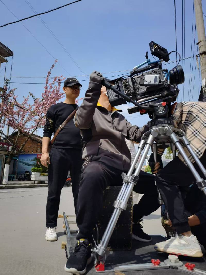 恒山区广告片拍摄：快消品牌爆款之选，网感内容适配社媒传播！